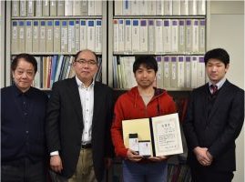 受賞： 柴原研究室 家下輝也が大阪府立大学 白鷺賞を受賞しました。
